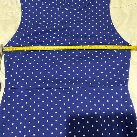 Old Navy Sleeveless Sheath Dress. Blue w/ White Polka Dots. Cotton w/ Spandex. - Picture 5 of 7